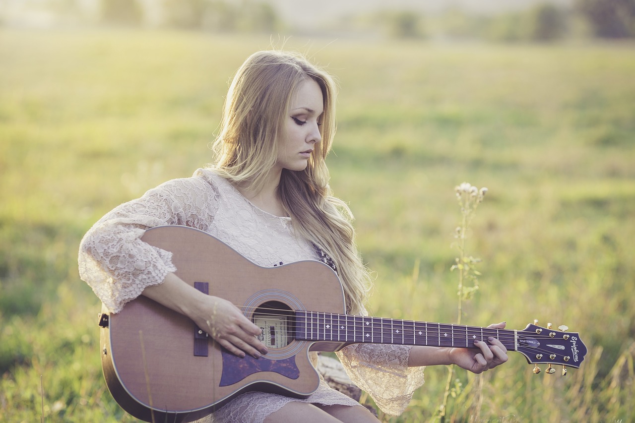 The Aesthetics of Traditional Music in World Cultures